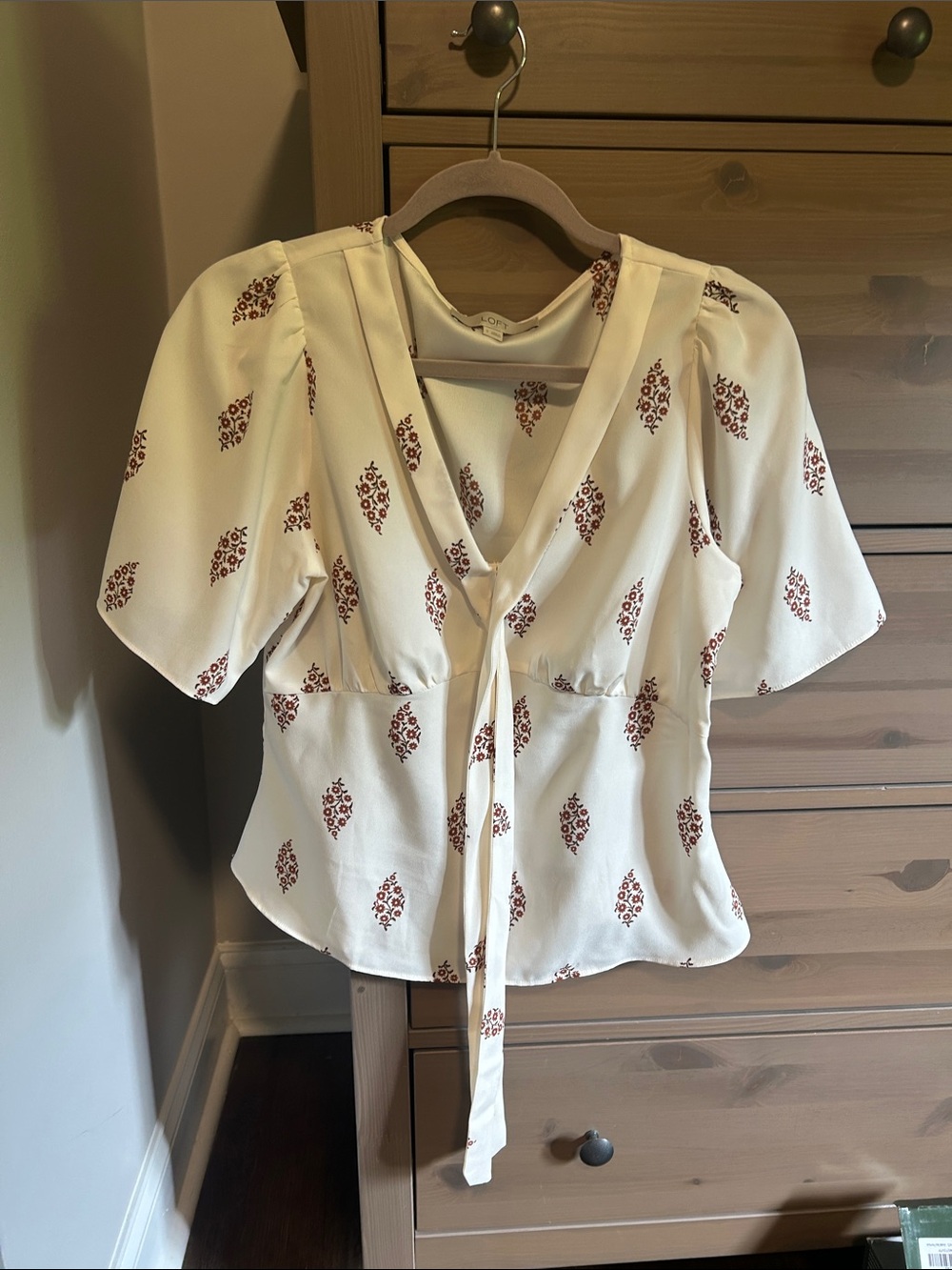 NWOT Loft Cream Tie-Front Printed Blouse